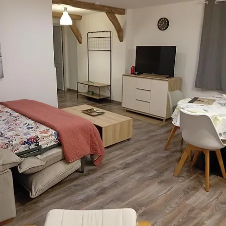 51 Chez Patricia * La Neuville-aux-Bois