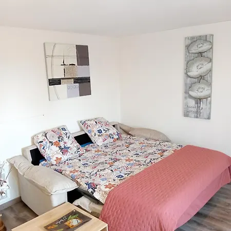 51 Chez Patricia Apartament La Neuville-aux-Bois